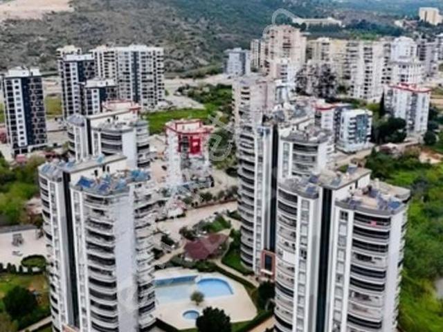 Kozan Divan Emlak'tan Yusuf Baysal Rezidans'ta Eşyalı 2+1