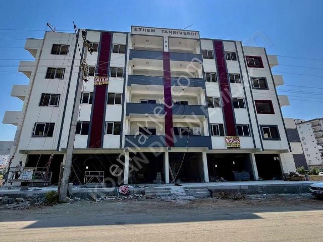 Kozan Divan Emlak'tan Adliyeye Komşu Az Katlı 2+1
