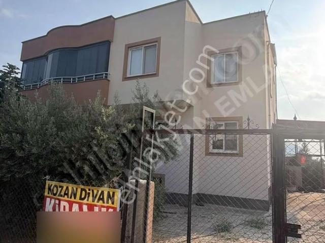 Kozan Divan Emlak'tan Bağlar'da Geniş 4+1 Müstakil
