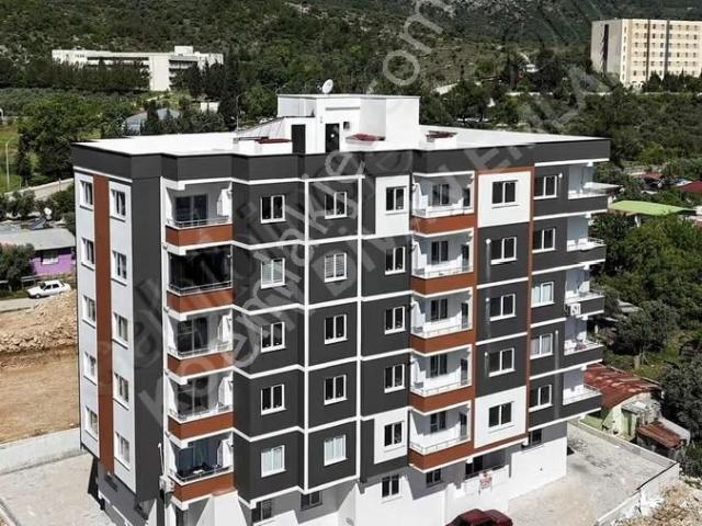 Kozan Divan Emlak'tan Oturuma Hazır Sıfır 2+1