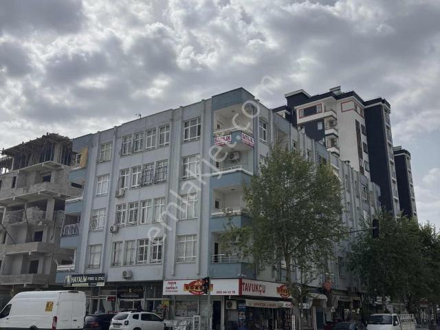 Kozan Gayrimenkul'den Şehir Merkezinde Fırsat 3+1 Daire