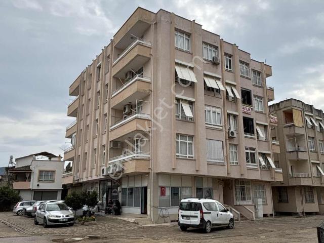 Kozan Gayrimenkul'den Şehir Merkezinde Yapılı 3+1 Daire