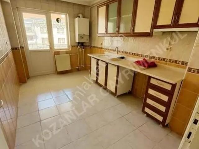 Kozanlar Gayrimenkul'den Aşık Veysel Cad Üzeri Kiralık 3+1 Daire
