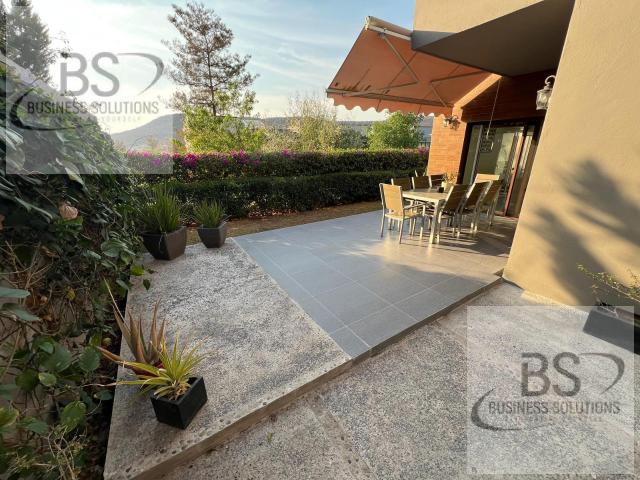 KL/ CASA EN VENTA, PRIVADA CON BONITAS AREAS VERDES Y VIGILANCIA