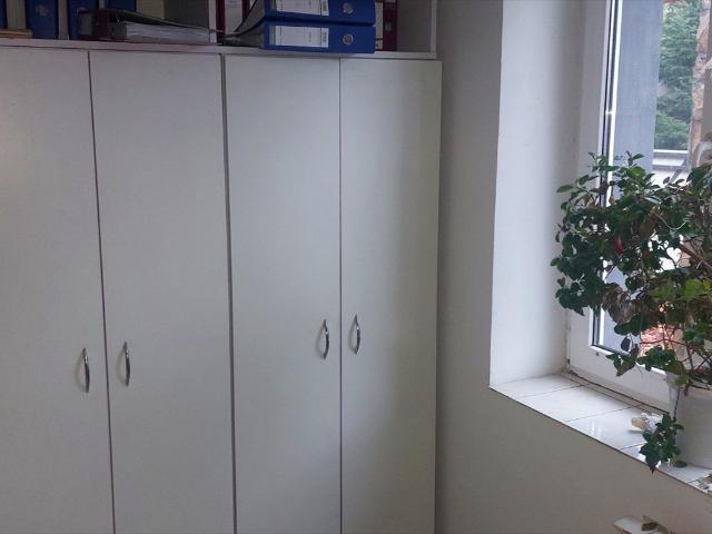 Przestronny lokal produkcyjny 160 m² z mieszkaniem, Klęczany