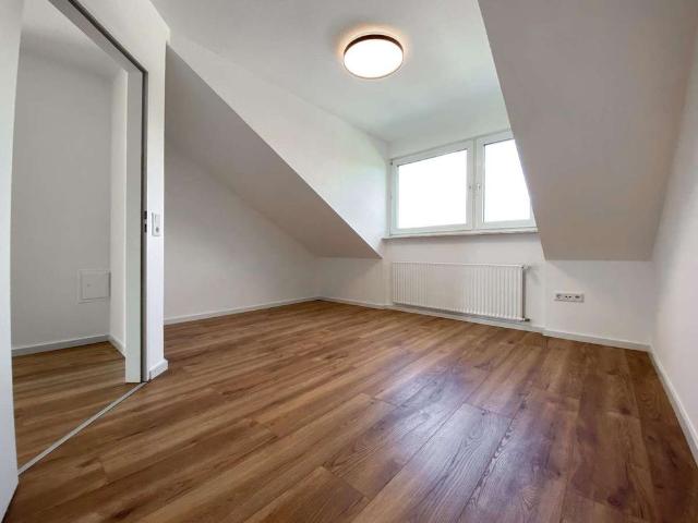 KL Einsiedlerhof, 4 ZKB, EBK, Balkon, Stellplatz *Frisch renoviert
