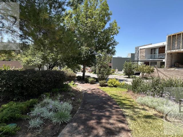 KL/ EN VENTA EXCELENTE TERRENO PLANO COLINDANTE CON ?REA VERDE