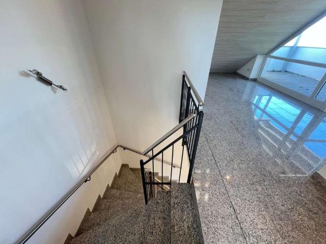 KL Morlautern, 6 Zimmer, 2 Bäder, Gäste WC, Garten, Garage