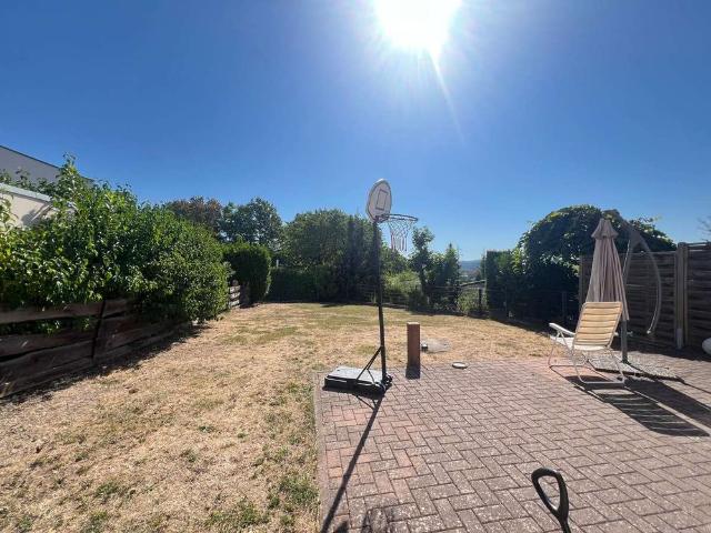 KL Nähe Gersweilerweg, Doppelhaushälfte, 4 ZKB, Garten, Balkon, neue EBK, Carport