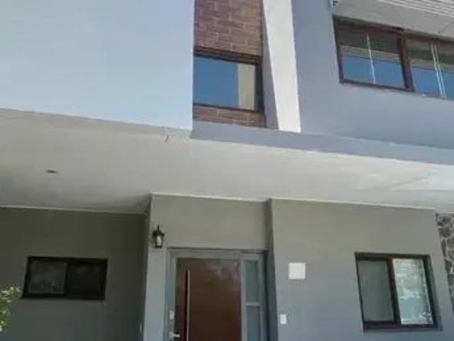 Kl/ Renta Casa En Hermosa Privada En Altozano. Aire Acondicionado En Cada Recámara