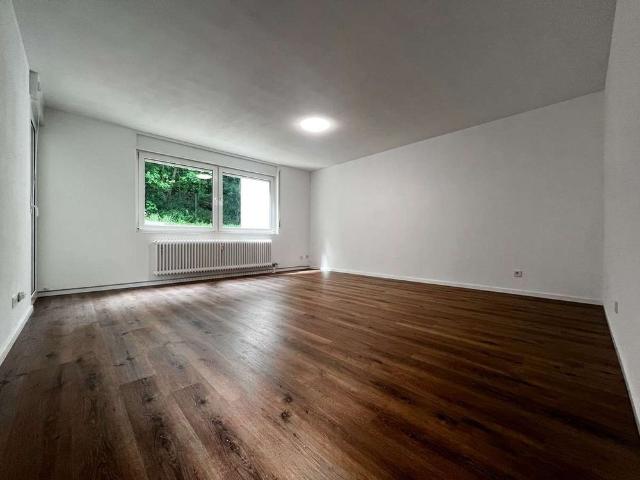 KL Süd, 2 ZKB, moderne EBK, Terrasse, Garten