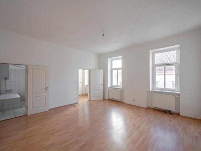 KLNB121+ sanierungsbedürftige 2 Zimmer Wohnung in sehr guter Lage! Airbnb