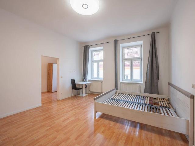 KLNB121+ sanierungsbedürftige 2 Zimmer Wohnung in sehr guter Lage! Airbnb