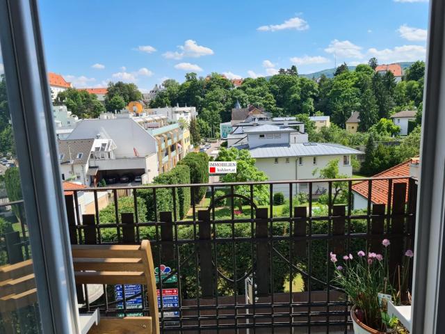 KLOSTERNEUBURG, SONNIGE 2 ZIMMERWOHNUNG MIT BALKON