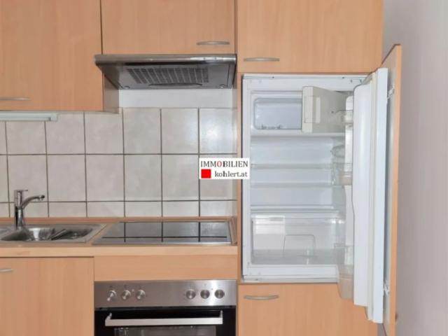 KLOSTERNEUBURG, SONNIGE 2 ZIMMERWOHNUNG MIT BALKON