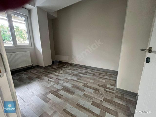 KLAS EMLAK TAN İDEALTEPEDE BAHÇELİ GİRİŞ DAİRE 2+1 72 M2