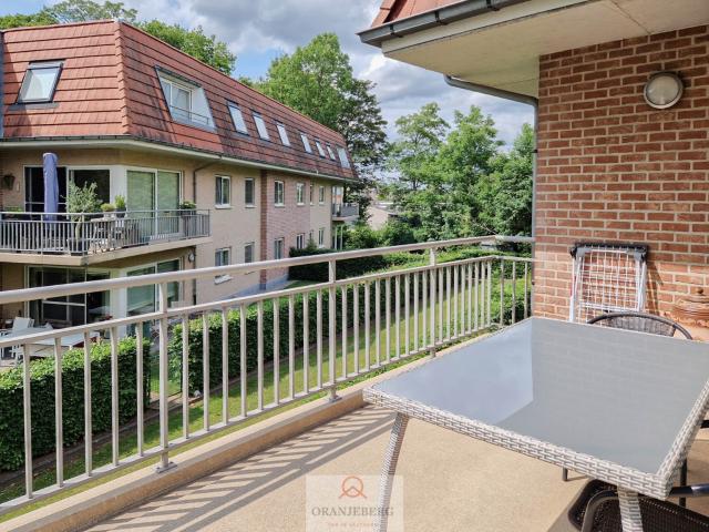 Klassevol appartement met zonneterras en garagebox!