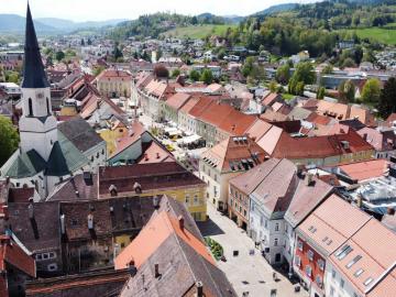 Klassischer Altbau Wohnung in der Altstadt von St. Veit a.d. Glan zu mieten!