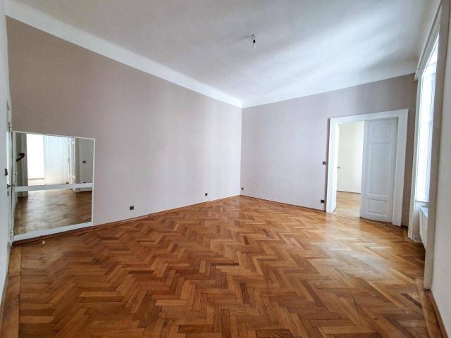 Klassische Altbauwohnung in ruhiger Innenstadtlage