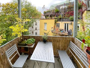 Klassische 4,5 Zimmer Altbauwohnung mit Balkon – München, Nähe Goetheplatz U3/U6