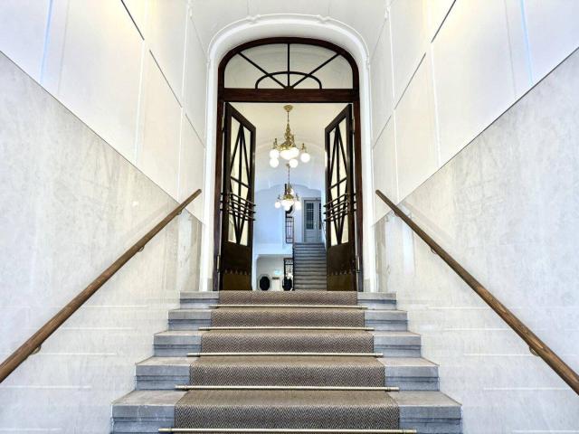 Klassischer Charme trifft moderne Eleganz: Traumhafte Altbauwohnung in Bestlage des 3. Bezirks! Balkonanbau möglich bewilligt!