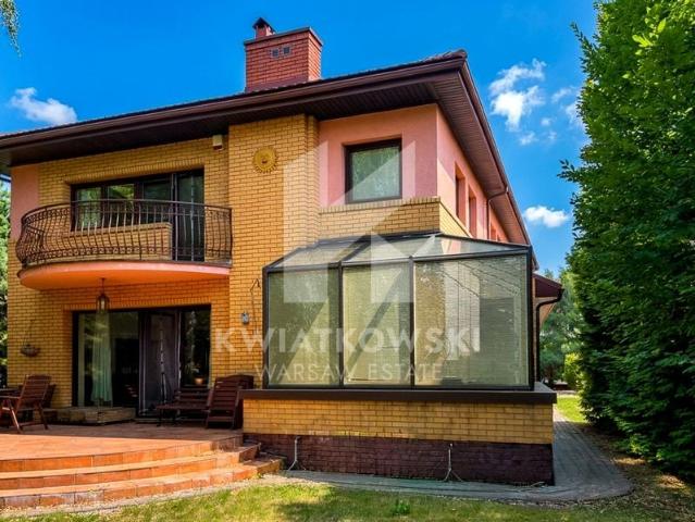 Klasyczny dom wolnostojący 340 m² | Powsin ul. Kremowa, Warszawa