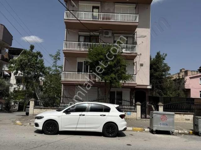 Klc'den Karesi Atatürk Mah'sinde Kiralık 3+1 Daire