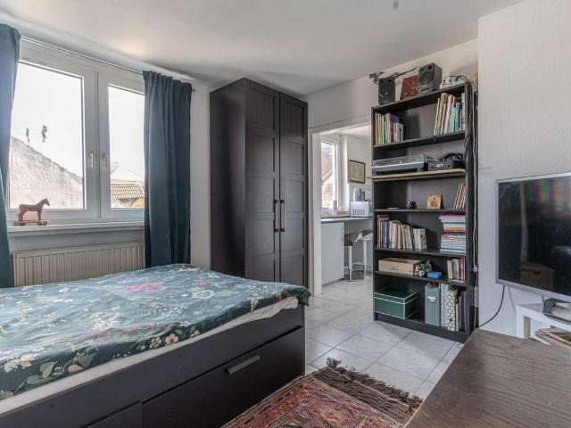 KLEIN. ZENTRAL. RENTABEL. Bezugsfreies, komplett möbliertes City Apartment in Saarbrücken St. Johann