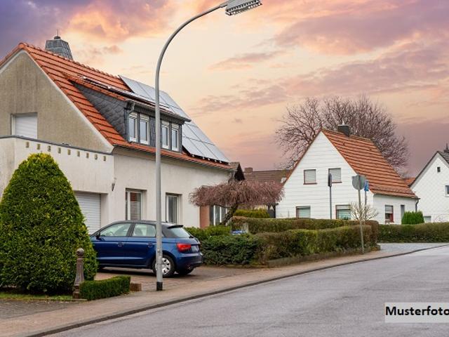 Klein, aber mein! Einfamilien Doppelhaushälfte mit Carport
