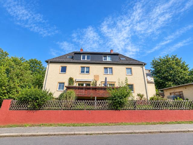 Klein aber OHO! Neuwertig renovierte 3 Zimmer Wohnung mit Gartennutzung