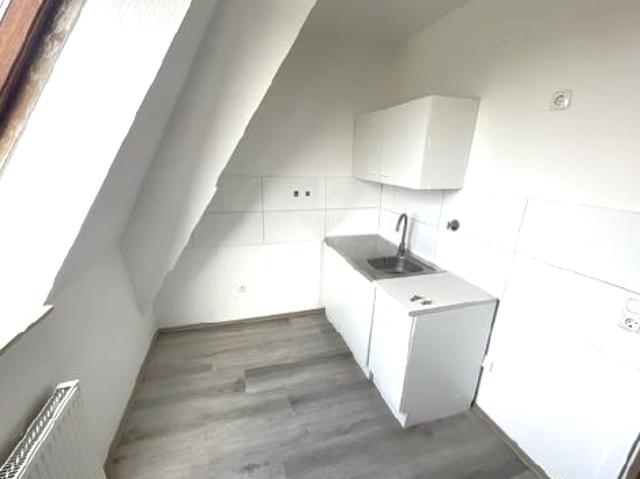 Klein aber fein! Helle Dachgeschosswohnung im Südostviertel