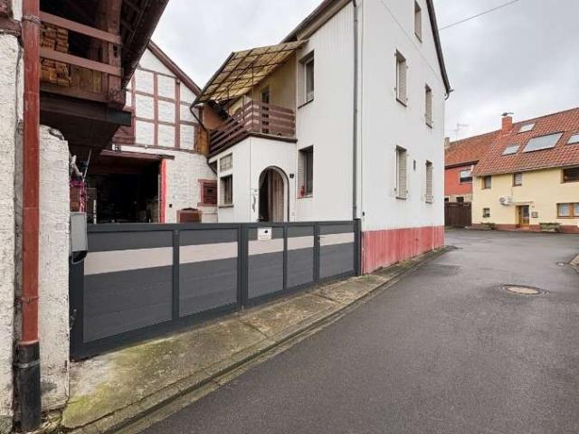 Klein, fein & nachhaltig – Gemütliches Einfamilienhaus mit Photovoltaik in Staudernheim