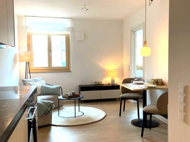 KLEIN, FEIN, AUSSERGEWÖHNLICH: MÖBLIERTES 1,5 ZIMMER APARTMENT MIT CHARME