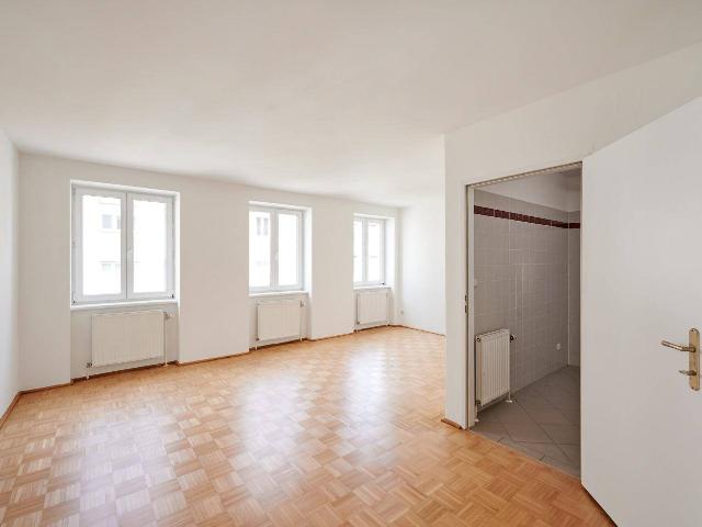 Klein, fein, gut gelegen: 1,5 Zimmer nähe Amalienbad