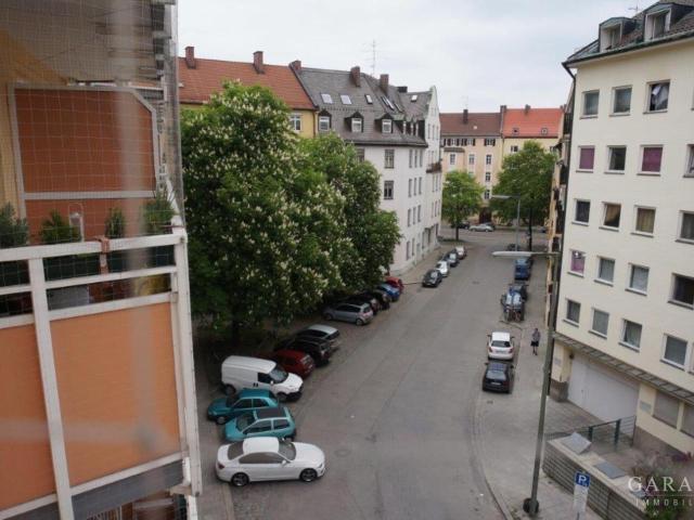 Klein, fein, rentabel Vermietete Wohnung mit Balkon