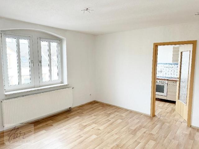 KLEIN. GEMÜTLICH. UND MIT KÜCHENZEILE ! * Helle 2 Raumwohnung zu vermieten