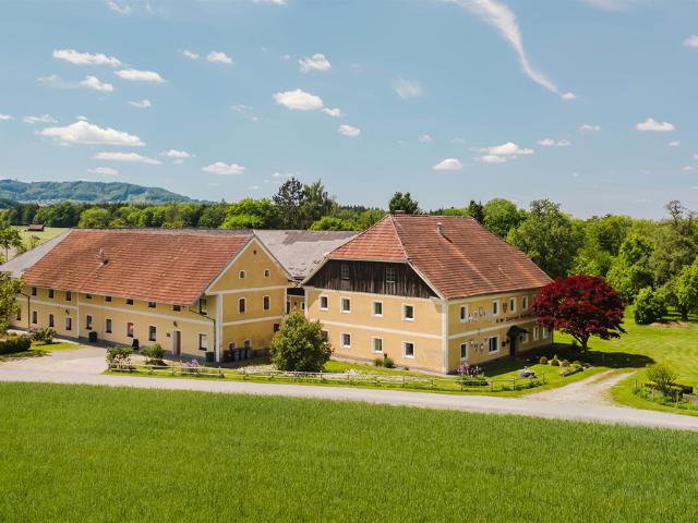 Kleinod mit Sonderwidmung Seminarzentrum in Alleinlage!
