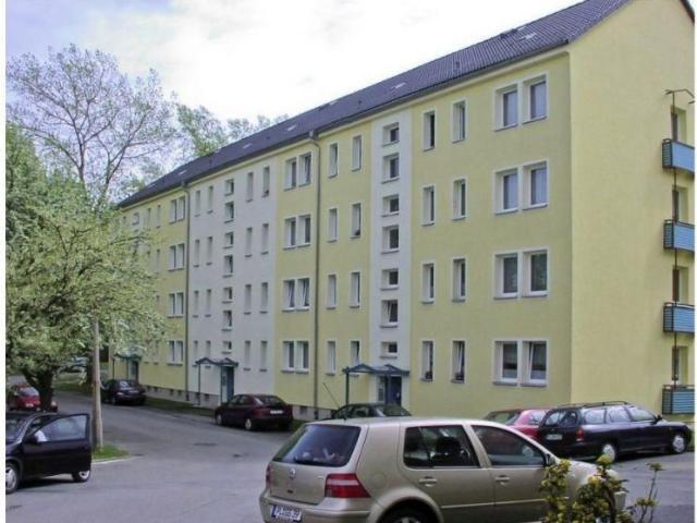 Kleine 3 Raum Wohnung in schöner Lage von Reusa – mit Balkon