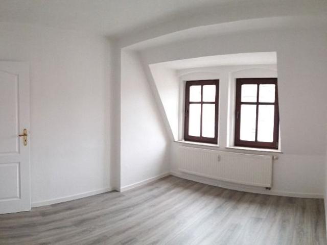 kleine 3 RWE im Dachgeschoss mit Gartennutzung am Fuße der Neiße!