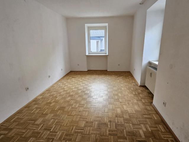 Kleine 1 Zimmer mit extra Küche