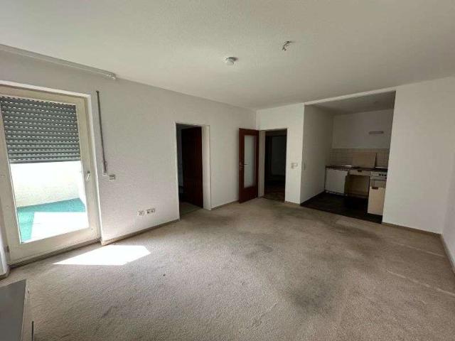 Kleine 2 Zimmer Wohnung mit Potenzial ruhige Lage