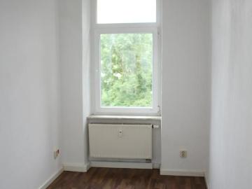 Kleine 4 Raum Whg auf 77qm in ruhiger Lage !