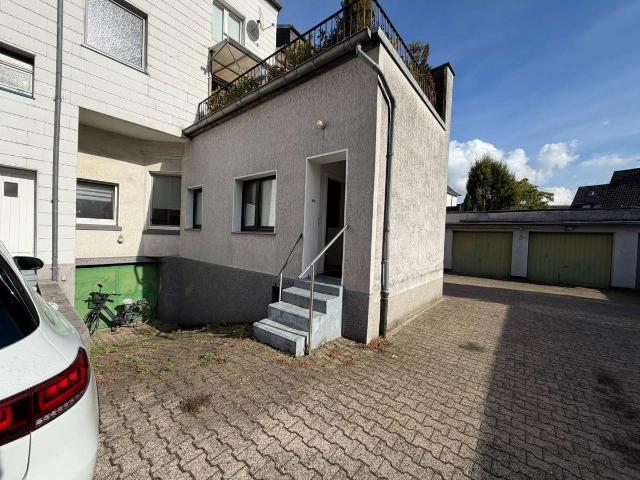 Kleine Gewerbeeinheit mit eigenem Eingang und Stellplatz in Bottrop