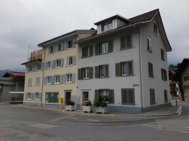 kleine, gemütliche 2 Zimmerwohnung zu vermieten im Zentrum von Ennenda