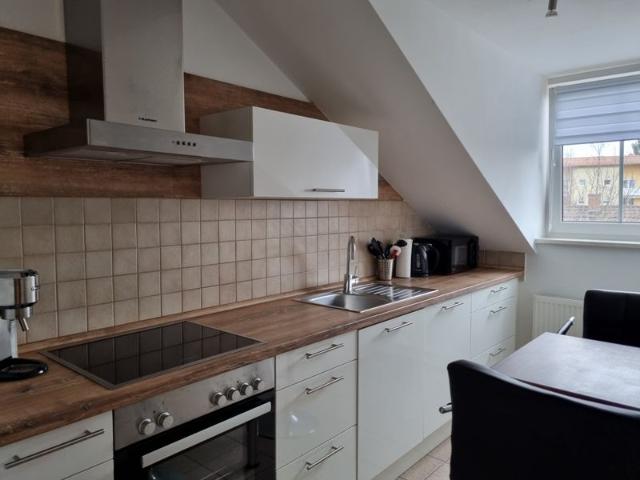 Kleine, gemütliche 3 Zimmer DG Wohnung mit Balkon!