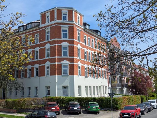 Kleine, geräumige Wohnung nahe Schlossteich Stadtteil Schloßchemnitz
