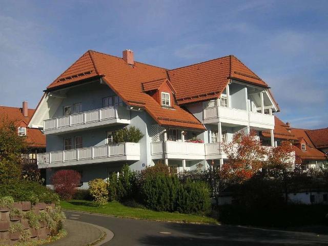Kleine Dachgeschoßwohnungmit Balkon für Singels zu vermieten