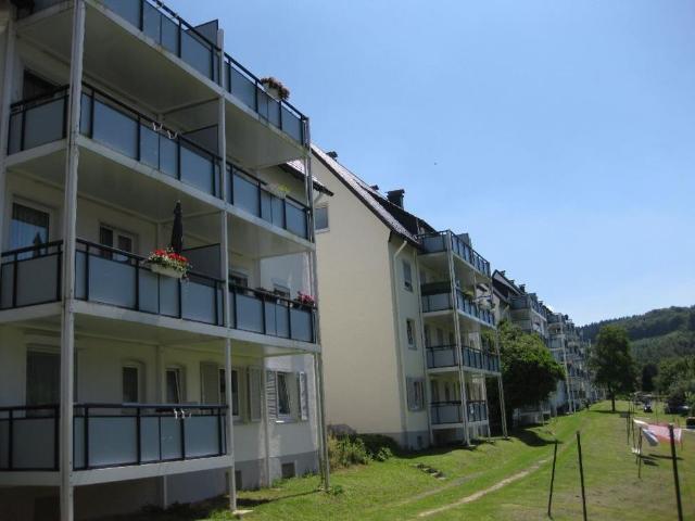 KLEINE DREI ZIMMER WOHNUNG MIT BALKON IN BRÜGGE
