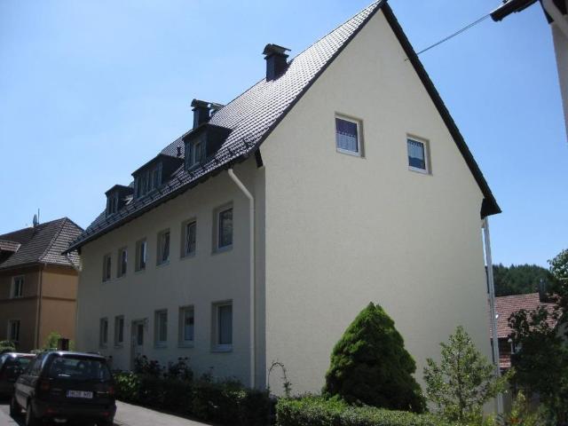 KLEINE DREI ZIMMER WOHNUNG MIT BALKON IN BRÜGGE