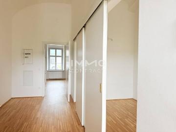 Kleine feine Gartenwohnung im historischen Schloss Neusiedl